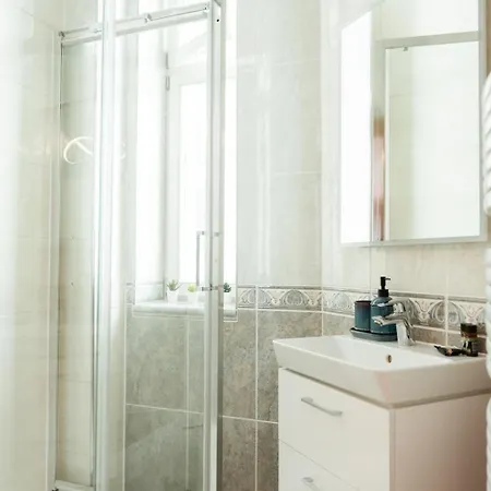 2bdr Comfort With Ac Apartment Prague